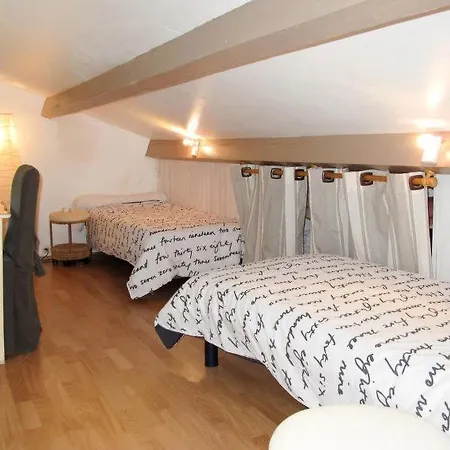 Сasa de vacaciones Saint-peire-sur-mer Sleeps 8 Pool Air Con